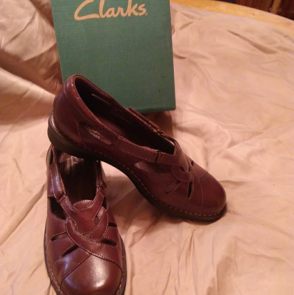 Shoes - Picture 2 of 2